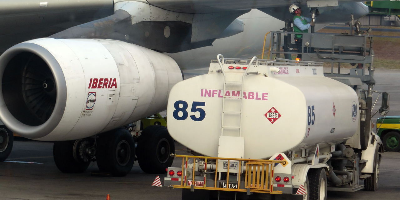 Iberia A340-300 EC-IIH refueling at La Aurora Airport