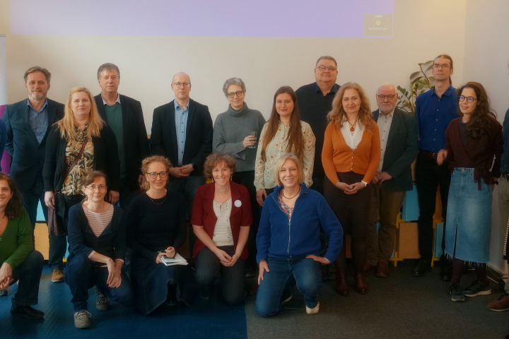 A találkozón résztvevők csoportfotója